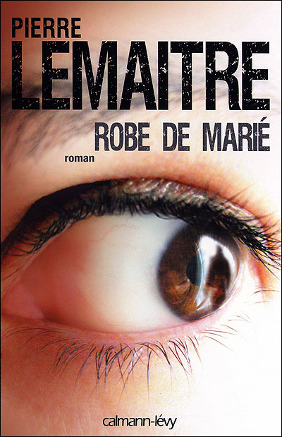 Sophie est une jeune et jolie parisienne qui a tout pour être heureuse. Mais petit à petit elle devient folle. D&rsquo;abord de petits  trous de mémoire sans conséquences, mais  qui...